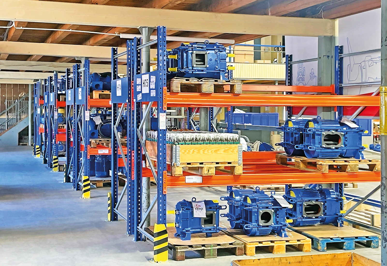 Use of pallet racking in the warehouse 