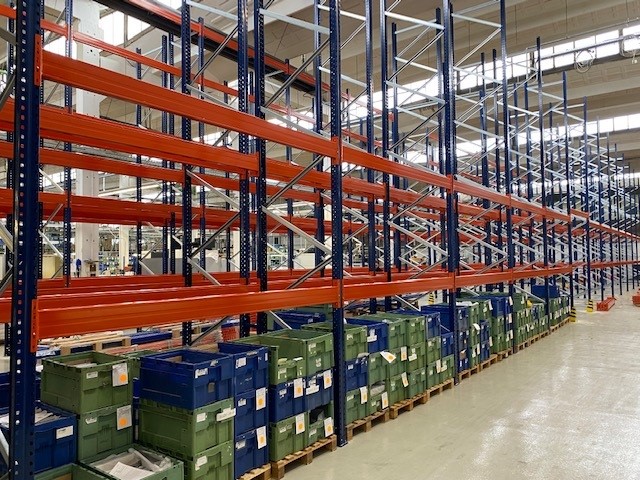 Pallet racks in the warehouse