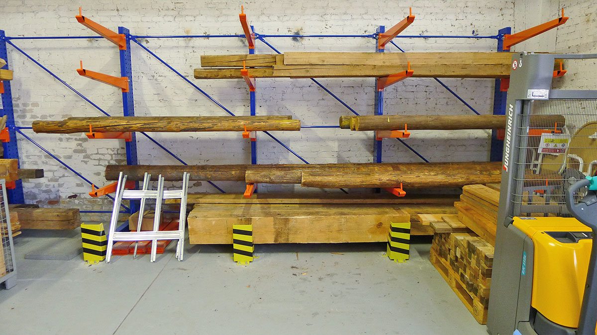Cantilever racks 
